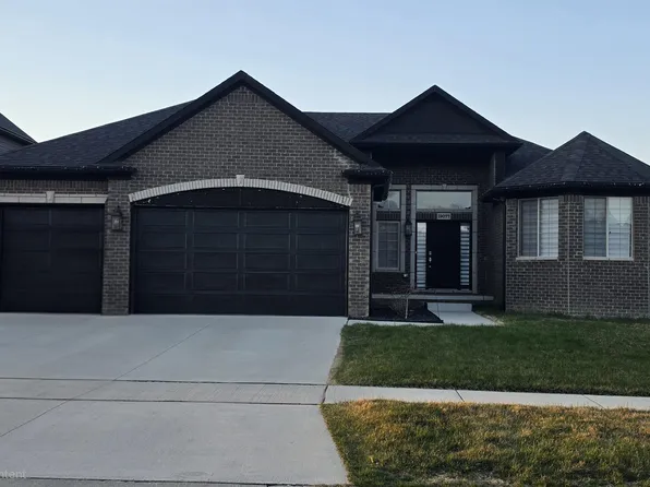 19077 Thompson Dr, Macomb, MI 48042