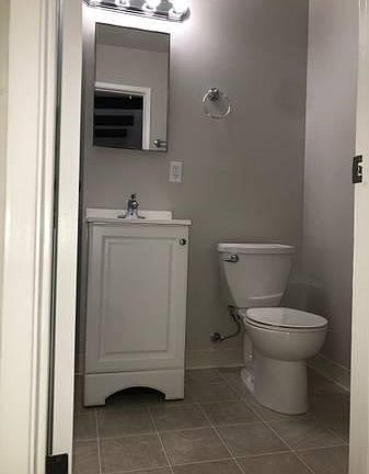5th image of 960 W Weddell Dr APT 7