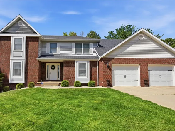 700 Park Hills Dr, Effingham, IL 62401