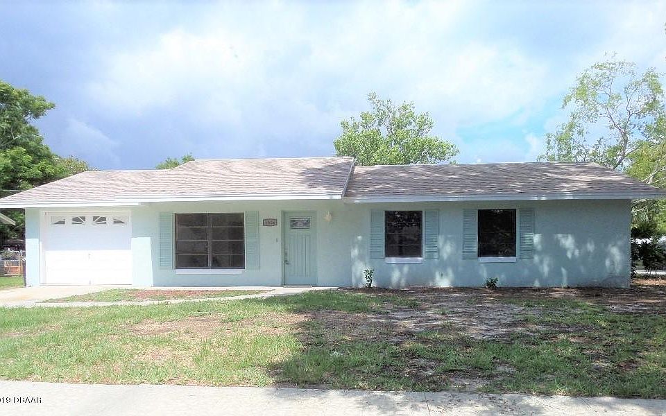 1st image of 5808 Clover Ln