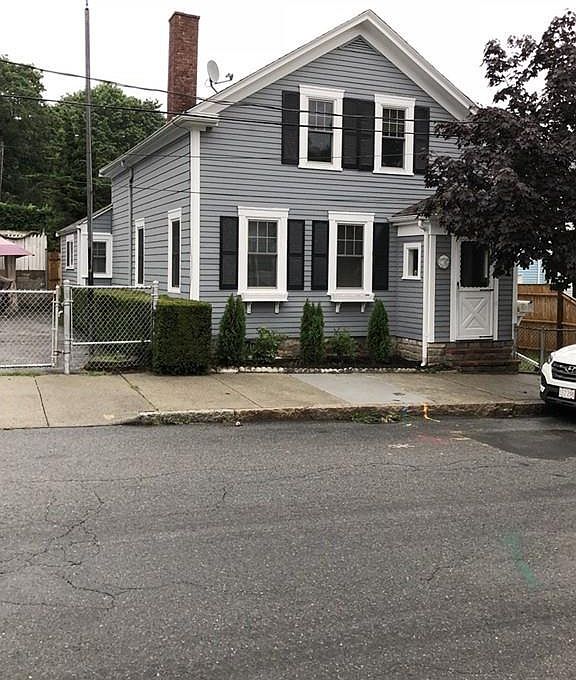 2nd image of 48 Cottage St