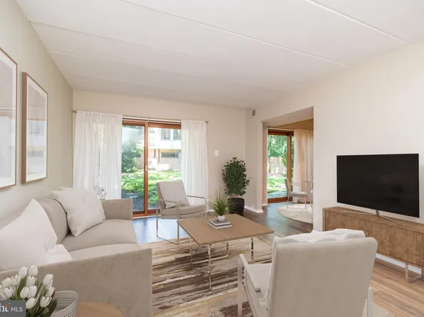 6-9 Aspen Way, Doylestown, PA 18901