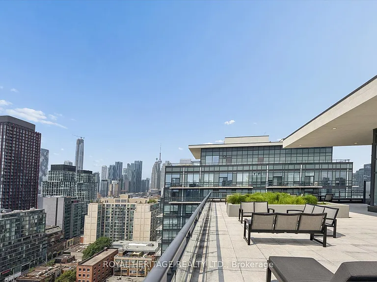 460 Adelaide St E #Penthouse 122 — Photo 39