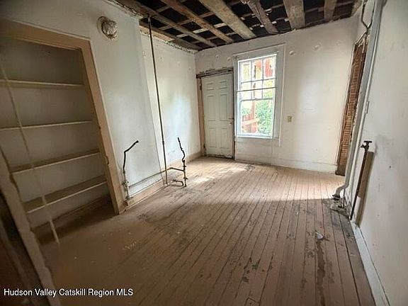 4th image of 615 State Street