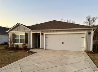 1713 Dixon Cir, Mount Olive, AL 35117