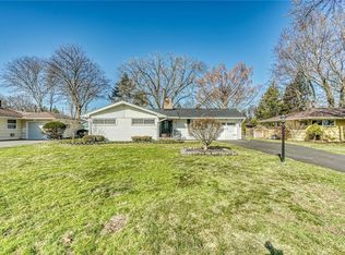 33 Poplar Dr, Rochester, NY 14625