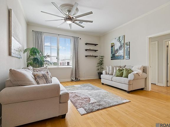 4th image of 7707 Bluebonnet Blvd APT 418