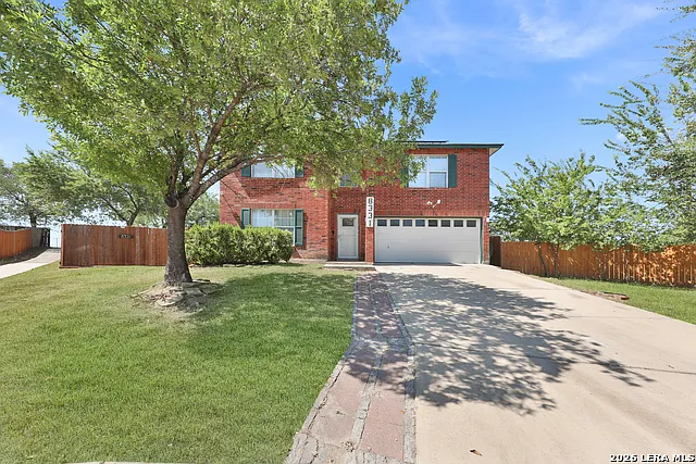 4 bed, 2.5 bath, 2809 sqft, $2,200 — Photo 1