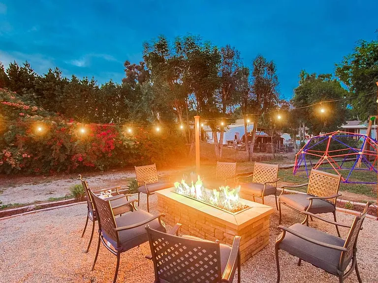 1566 La Vine Ln — Photo 17