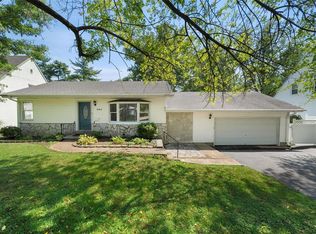990 N Woodlawn Ave, Saint Louis, MO
