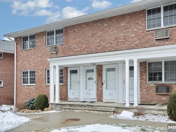 903 Washington Dr, Ramsey, NJ 07446