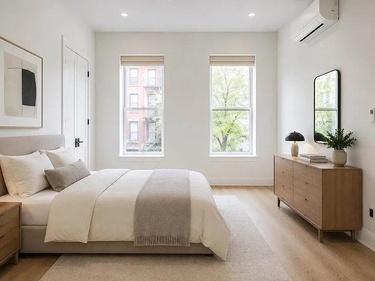 131 E 29th St #2 — Photo 4