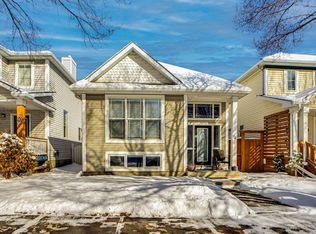 94 SW Inverness Park SE, Calgary, AB T2Z3E1