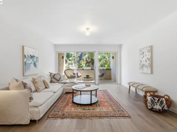 955 Shorepoint Ct APT 100, Alameda, CA 94501