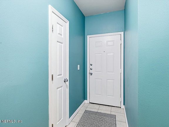 4th image of 230 COLIMA Court #924