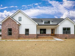 115 Friendship Dr, Livingston, TN 38570