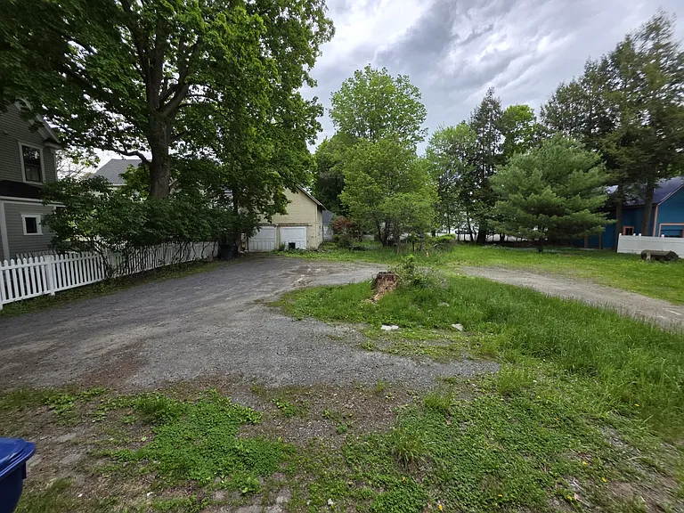 64 Elm St #1 — Photo 25