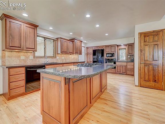 4th image of 2455 Mountain Pine Ln
