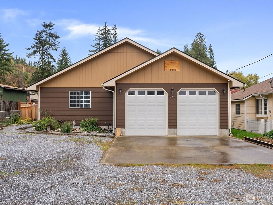 1st image of 1308 St Helens Avenue