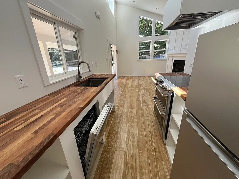 8113 Sand Dollar Ln — Photo 15