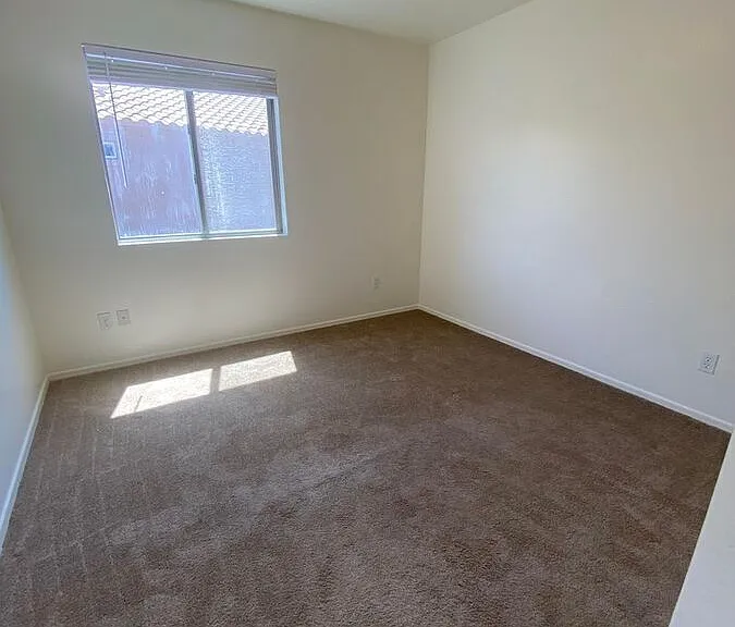 4850 N 113th Dr — Photo 18