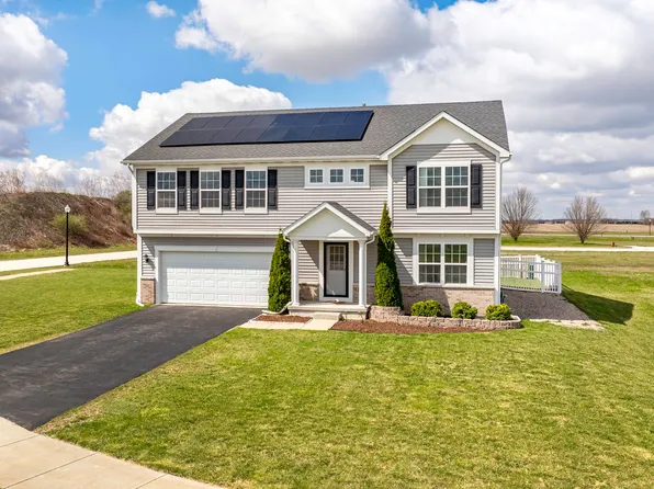 1754 N Bucksport Ln, Beecher, IL 60401