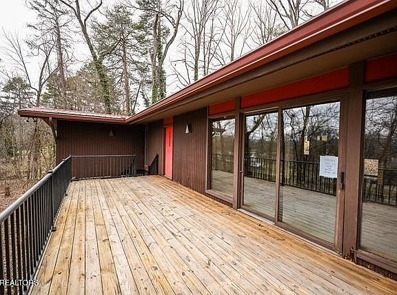 4th image of 613 Chilhowee School Rd