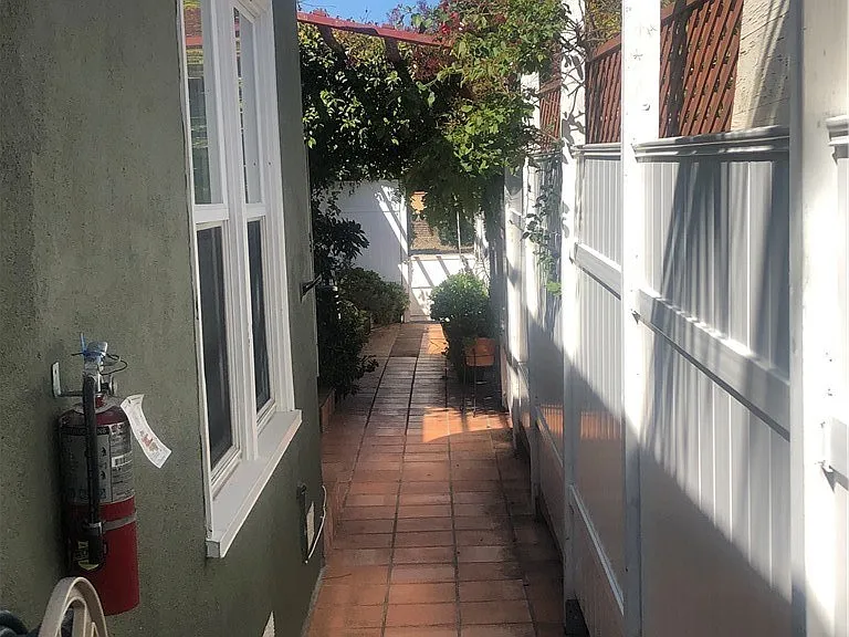 714 Ocean Park Blvd #C — Photo 11
