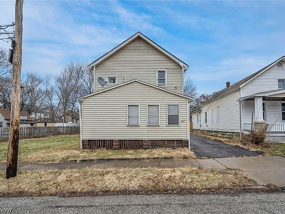 3rd image of 3667 E 61st St