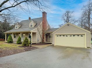 878 S Main St, Bellingham, MA 02019