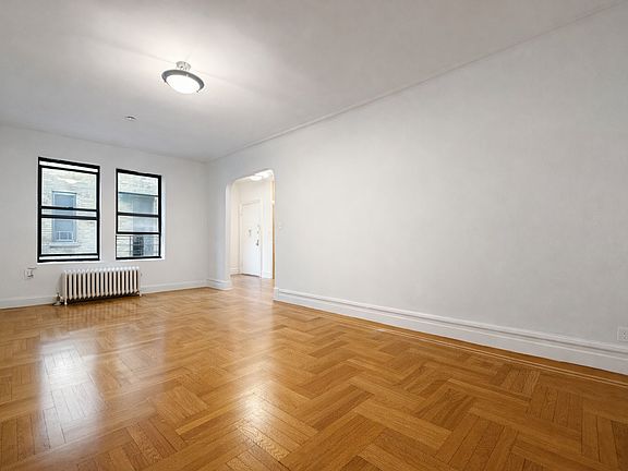 3rd image of 664 W 163rd St #35A