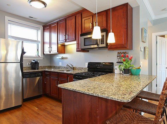 5th image of 1516 W Waveland Ave #2