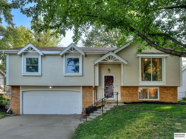 15218 Burt St, Omaha, NE 68154