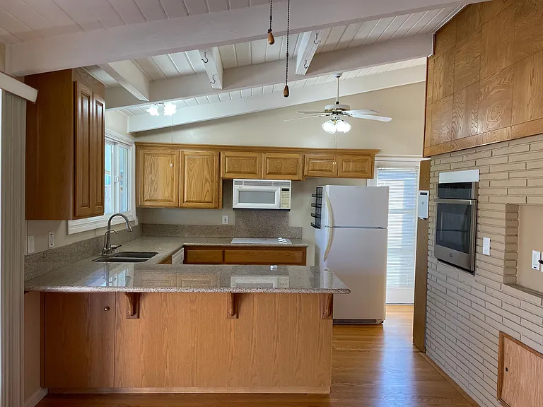 735 Garner Ct — Photo 8