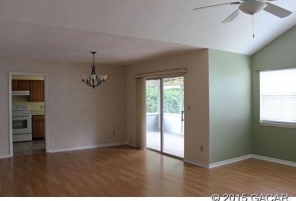 4th image of 10501 NW 36th Pl