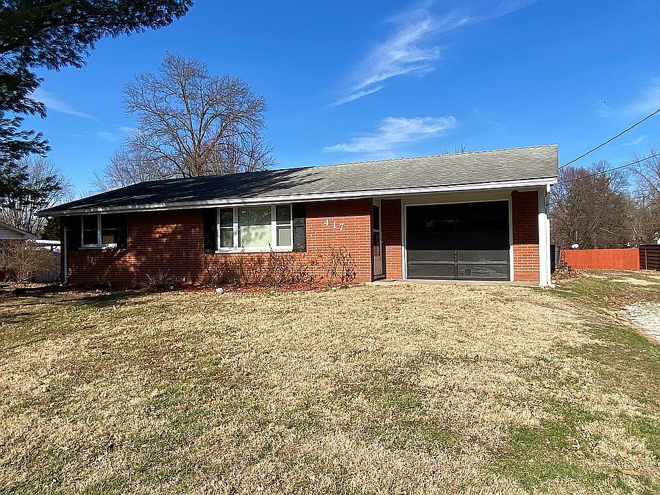 1st image of 417 W Rosewood Dr