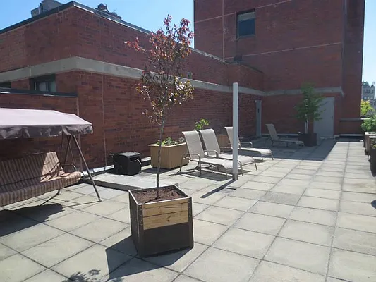 Sold by Kian Realty | media 8