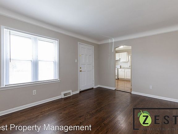 3rd image of 26780 Waldorf St