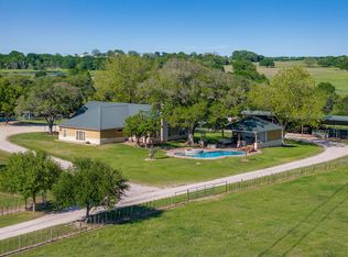 6808 Cedar Hill Rd, Brenham, TX 77833