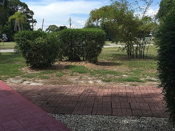 4th image of 7511 Westmoreland Dr