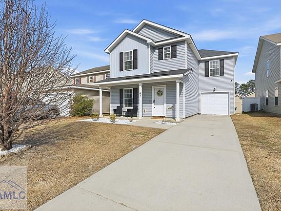 3rd image of 48 Fiore Dr