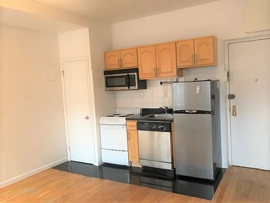 Rented by Dynamik Realty | media 7