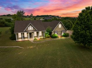 415 Stone Mountain Ct, Cresson, TX 76035