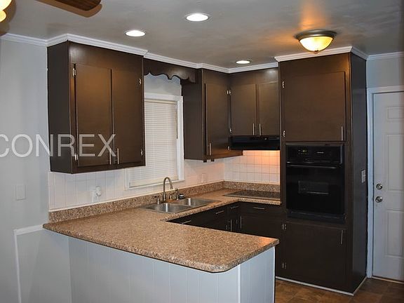 3rd image of 114 Folkstone St