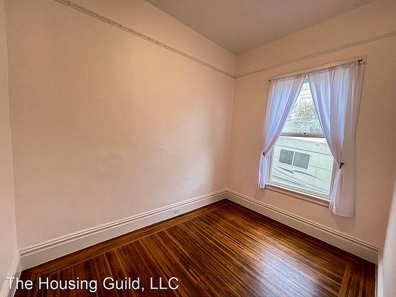 3rd image of 851 Central Ave