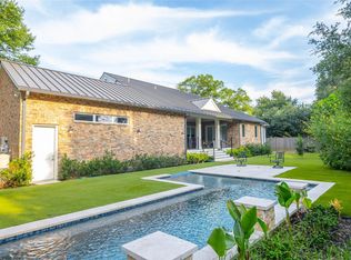 10614 Moonlight Dr, Houston, TX 77096