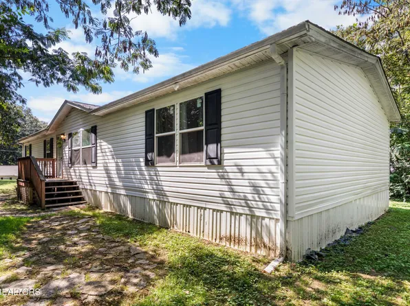 521 Poplar St, Jellico, TN 37762