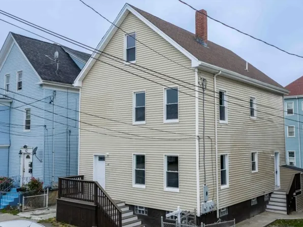 35 Jouvette St, New Bedford, MA 02744