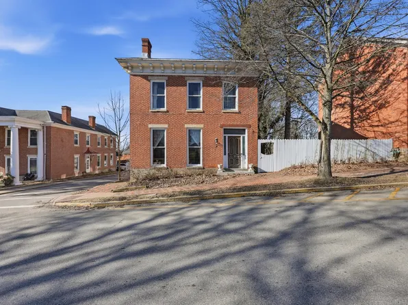 107 S Columbus St, Somerset, OH 43783