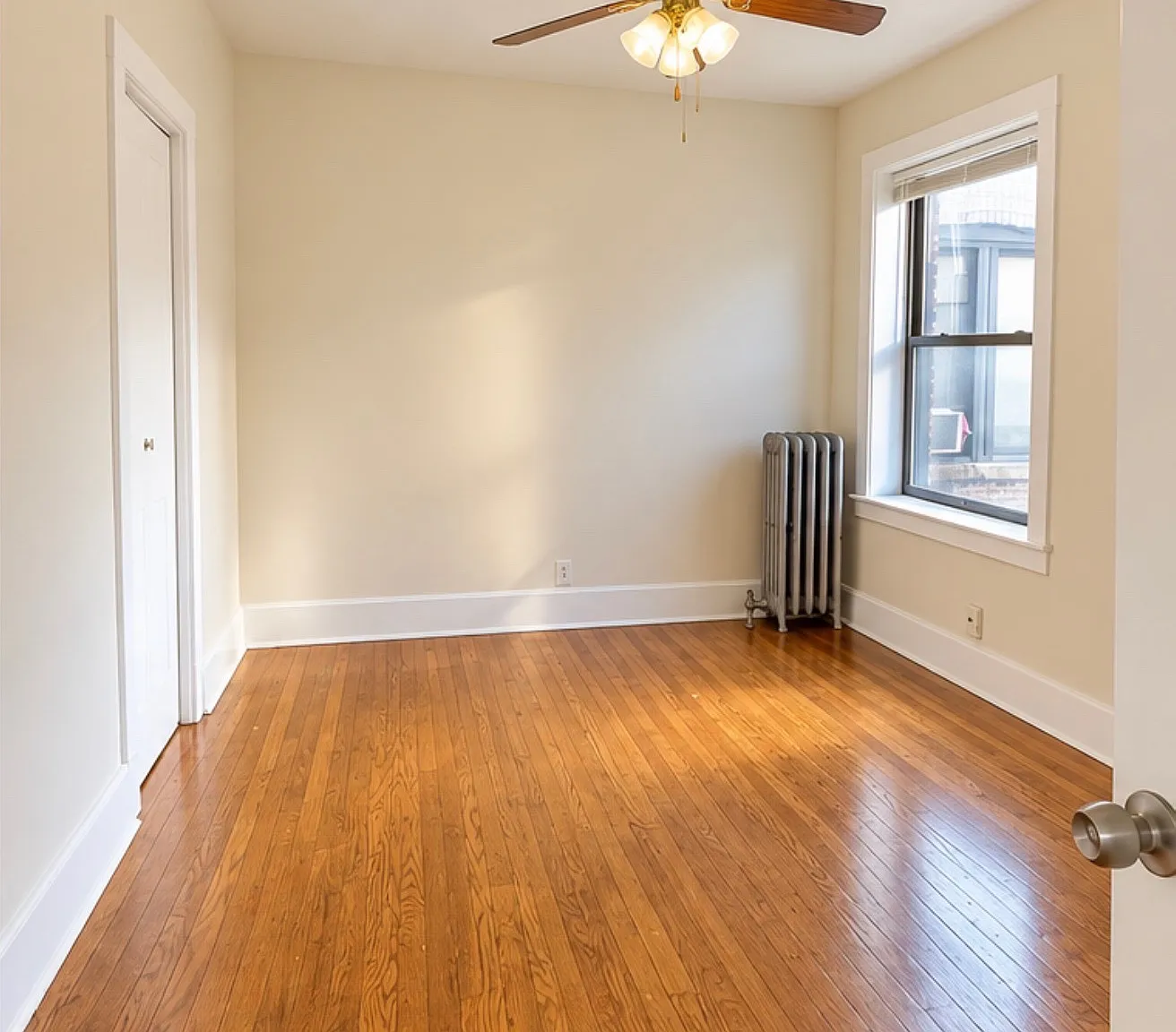 1 bed, $1,000 — Photo 2
